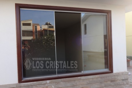 VENTANA CORREDIZA